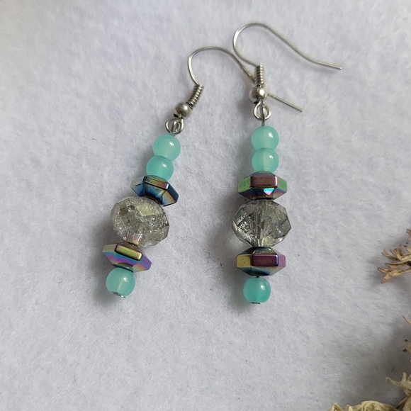 Sparkling hematite beaded earrings - Picture 2 of 2